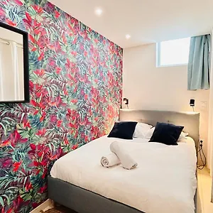 Spacieux Et Calme, 3 Chambres, Ideal Familles Et Professionnels, Vieux Appartement Rijsel