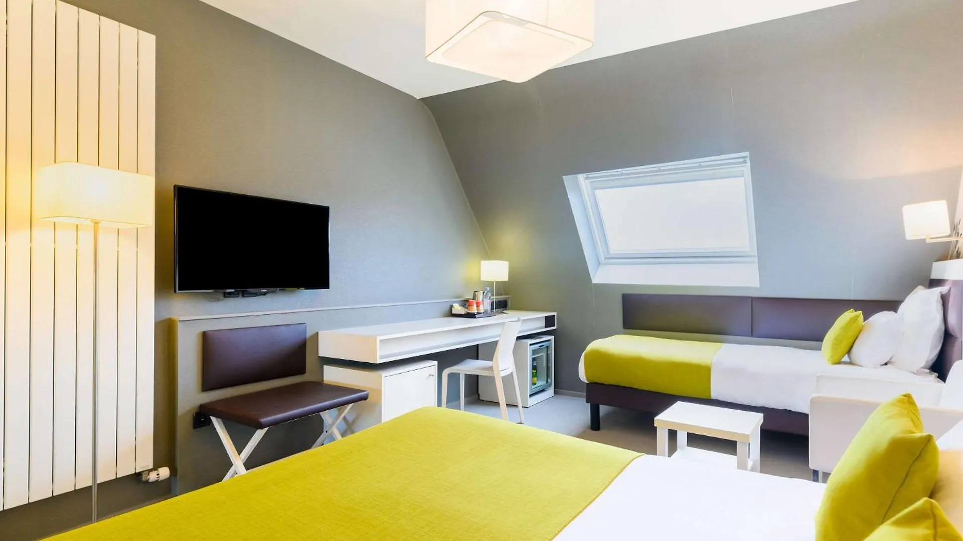 Quality Hotel La Marebaudiere Vannes Centre 4*,